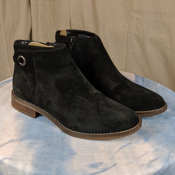 clarks camzin bow bootie
